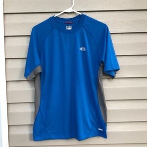 The North Face men’s blue&gray short sleeve shirt